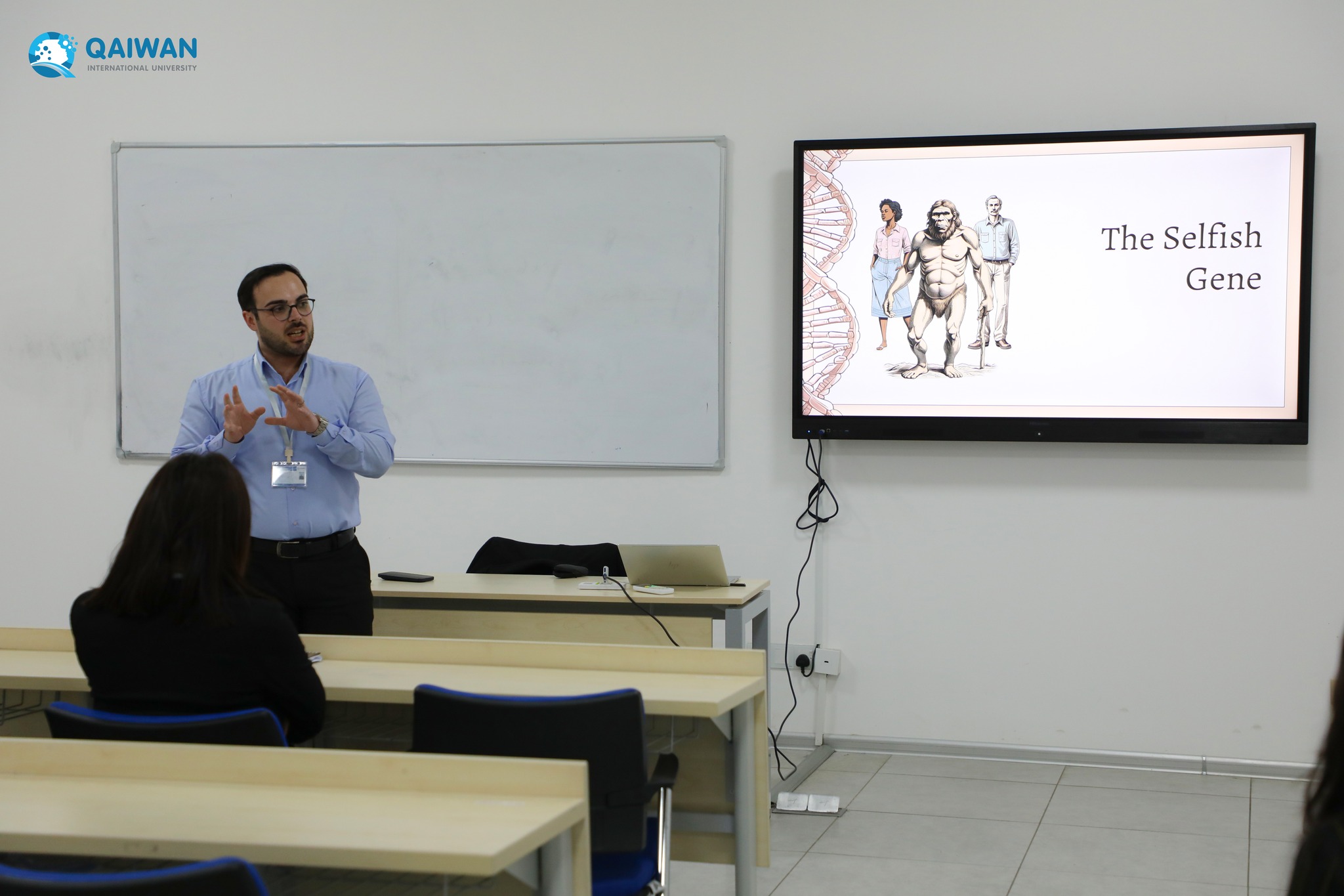 A seminar about “The Selfish Gene” was presented at QIU